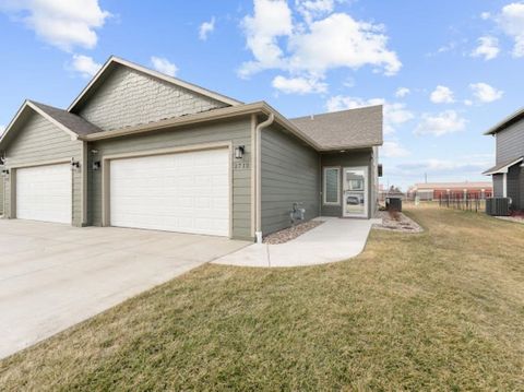 Homes For Sale - 2712 Tim Rogers Ln<br/> Salina, KS 67401