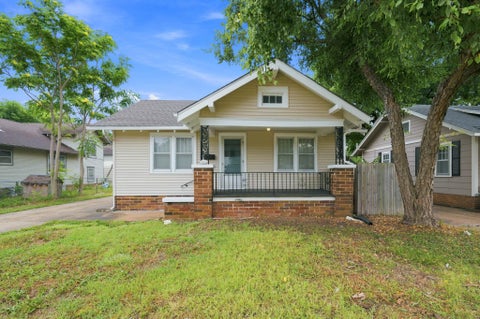 Homes For Sale - 1617 W Mccormick Ave<br/> Wichita, KS 67213