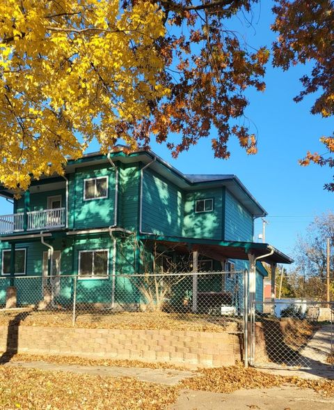 Homes For Sale - 818 S C St<br/> Cowley County, Arkansas City, KS 67005