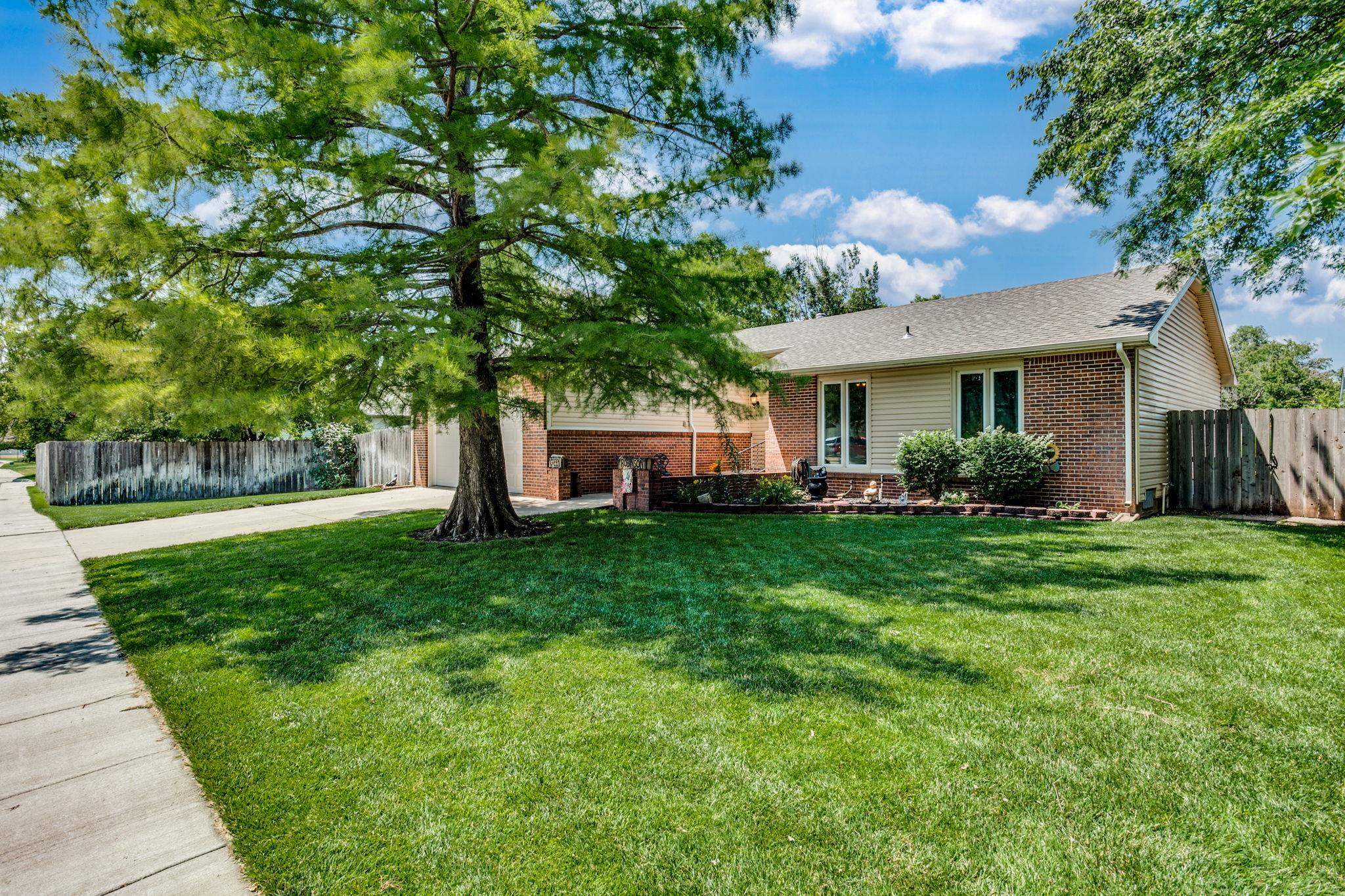 8310 W 2nd St N St, Wichita, Virginia image 3
