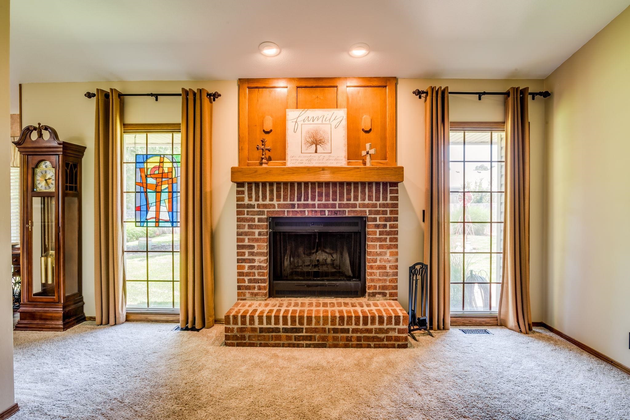 8310 W 2nd St N St, Wichita, Virginia image 8