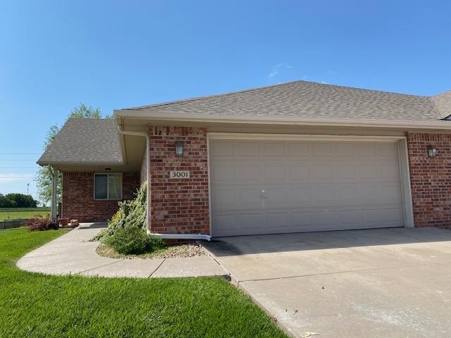3001 Cottonwood Hill Dr, Newton, Kansas image 4