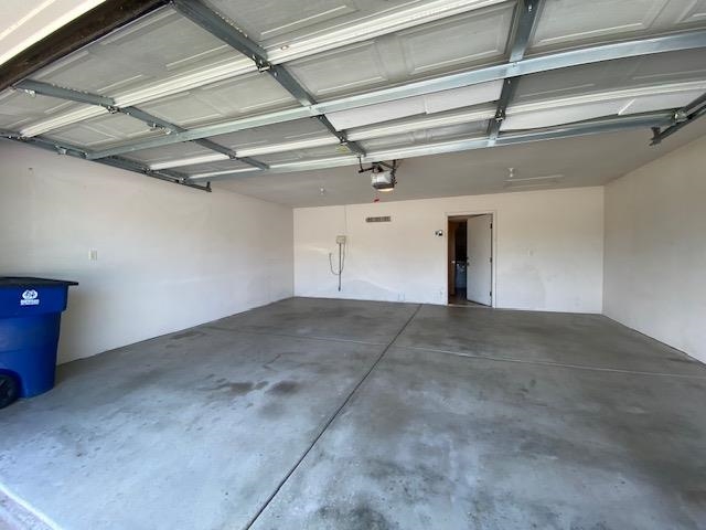 3001 Cottonwood Hill Dr, Newton, Kansas image 12