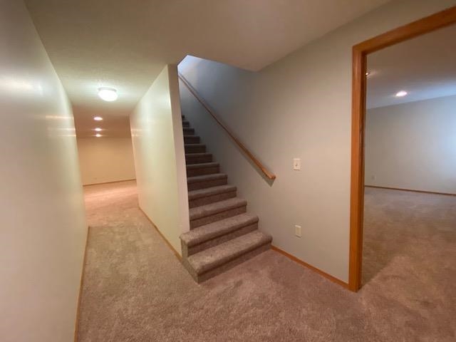3001 Cottonwood Hill Dr, Newton, Kansas image 23