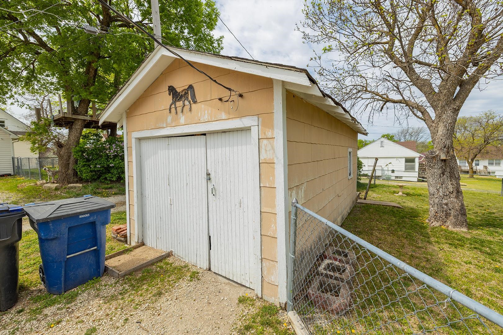 1115 N Pine St, Newton, Kansas image 30