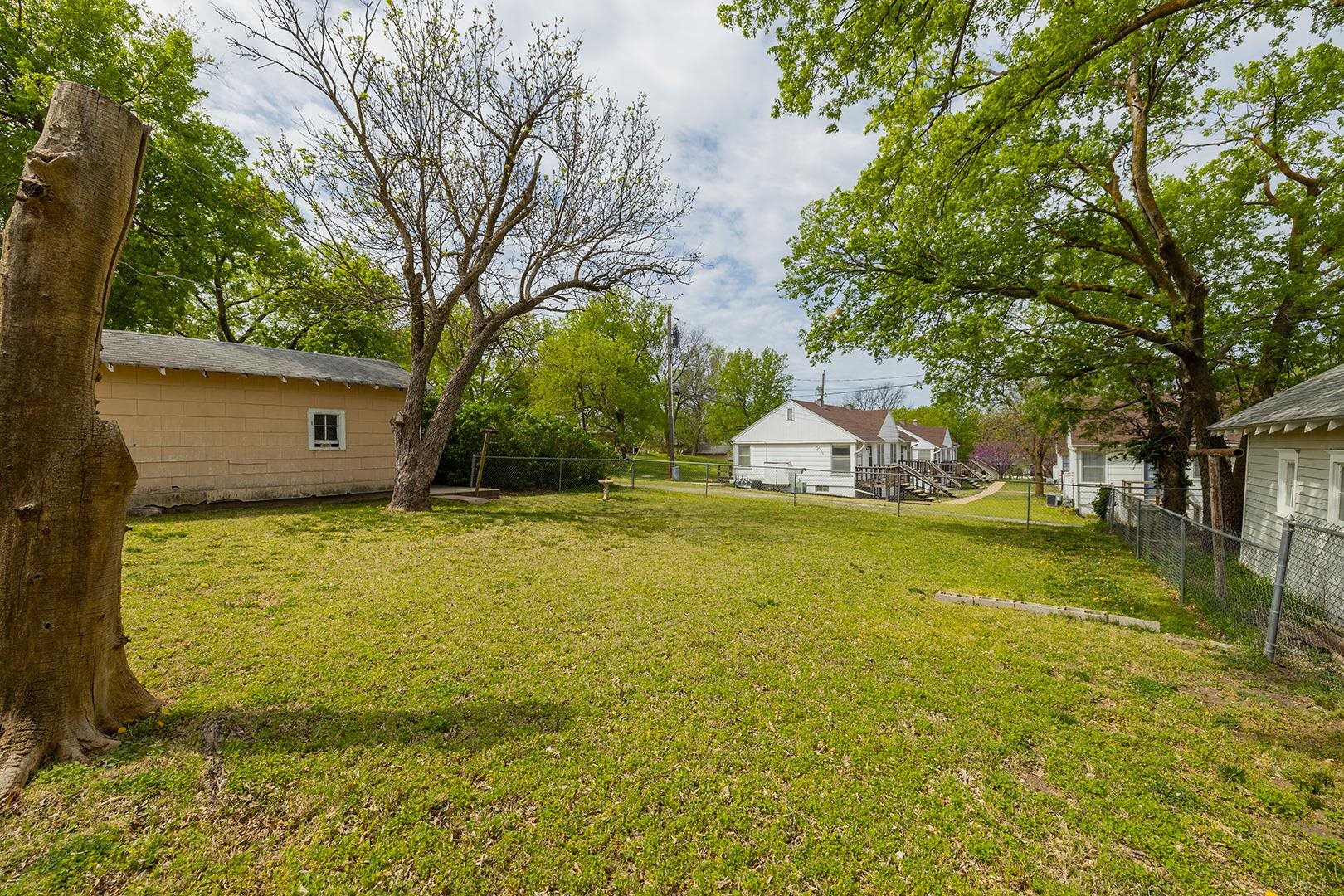 1115 N Pine St, Newton, Kansas image 26