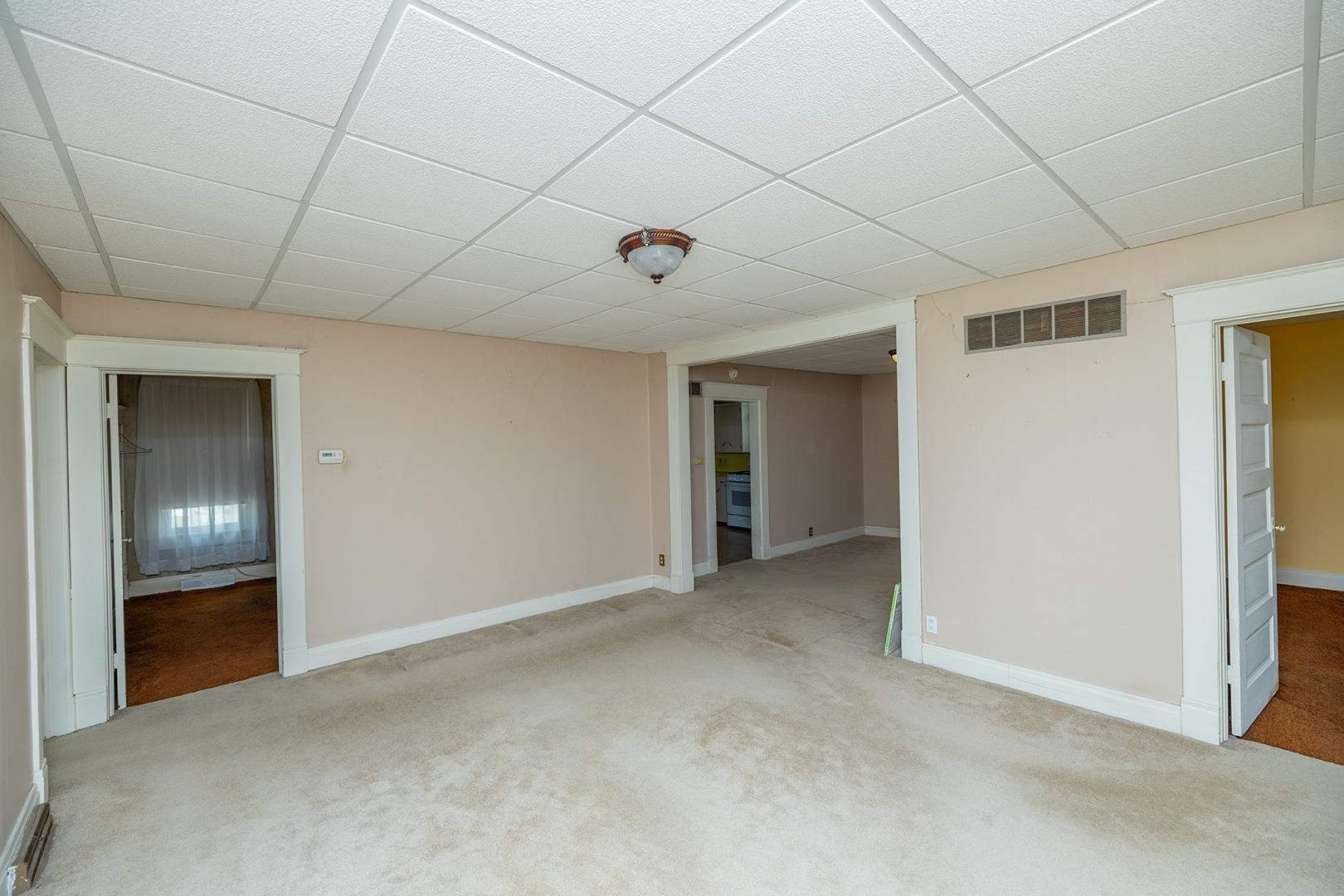 1115 N Pine St, Newton, Kansas image 5
