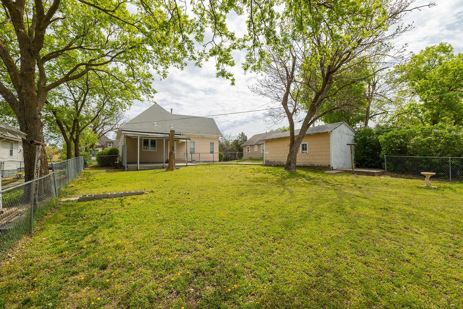 1115 N Pine St, Newton, Kansas image 27