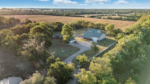 Homes For Sale - 1370 N River Rd<br/> Mulvane, KS 67110