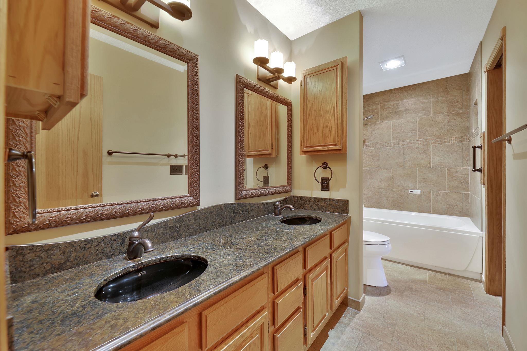 2518 N Amarado St, Wichita, Kansas image 18