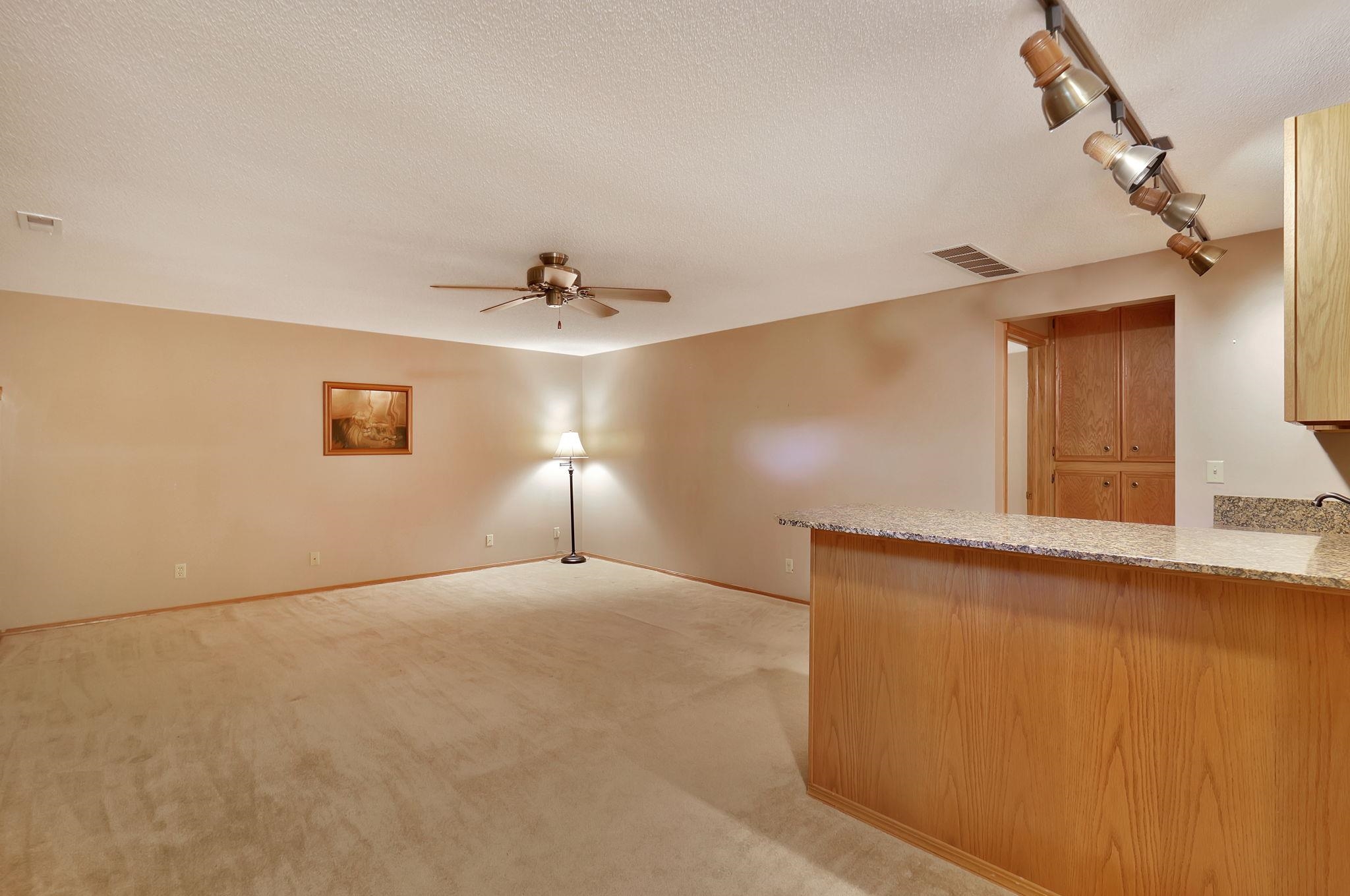 2518 N Amarado St, Wichita, Kansas image 23