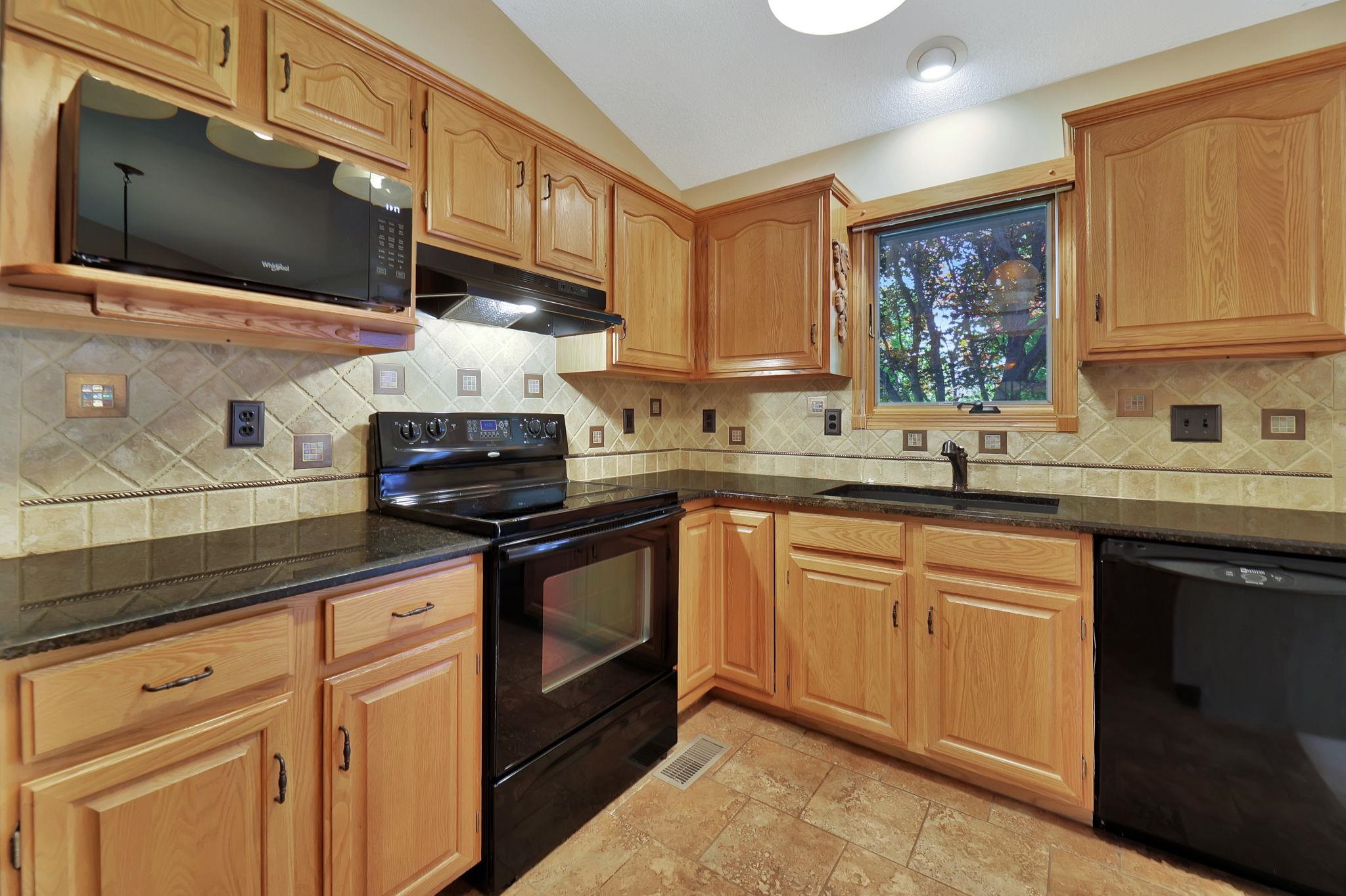 2518 N Amarado St, Wichita, Kansas image 14