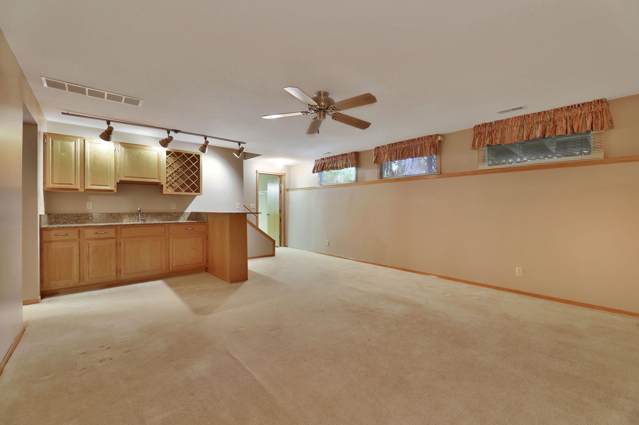 2518 N Amarado St, Wichita, Kansas image 25