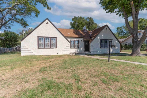 Homes For Sale - 1416 W Kansas Ave<br/> Arkansas City, KS 67005