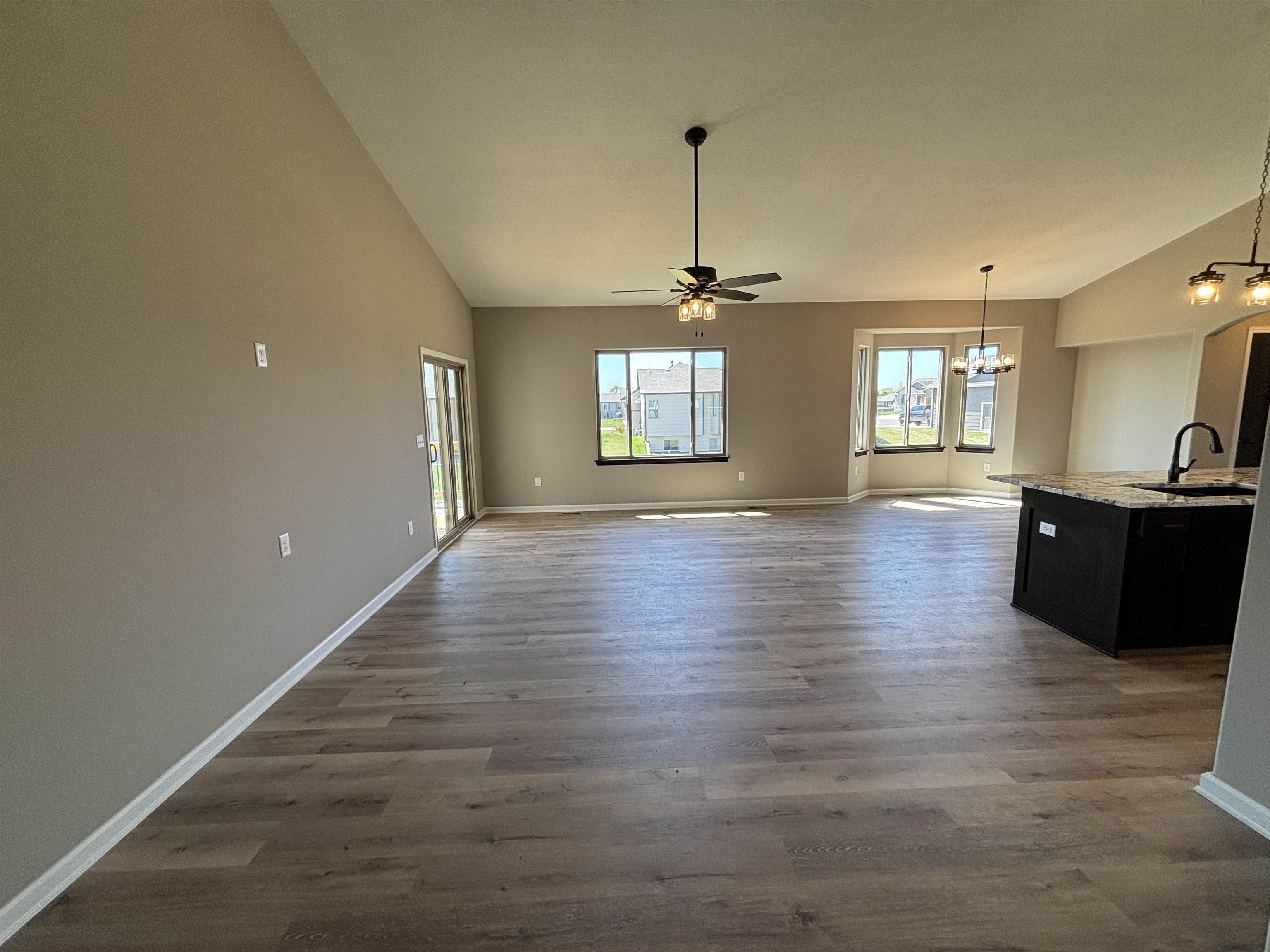 2546 Spring Meadows Ct, Derby, Kansas image 2