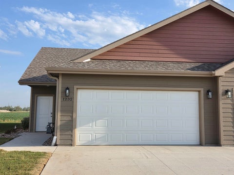 Multifamily For Sale - 1232 Steve Hawley Ln<br/> Saline County, Salina, KS 67401
