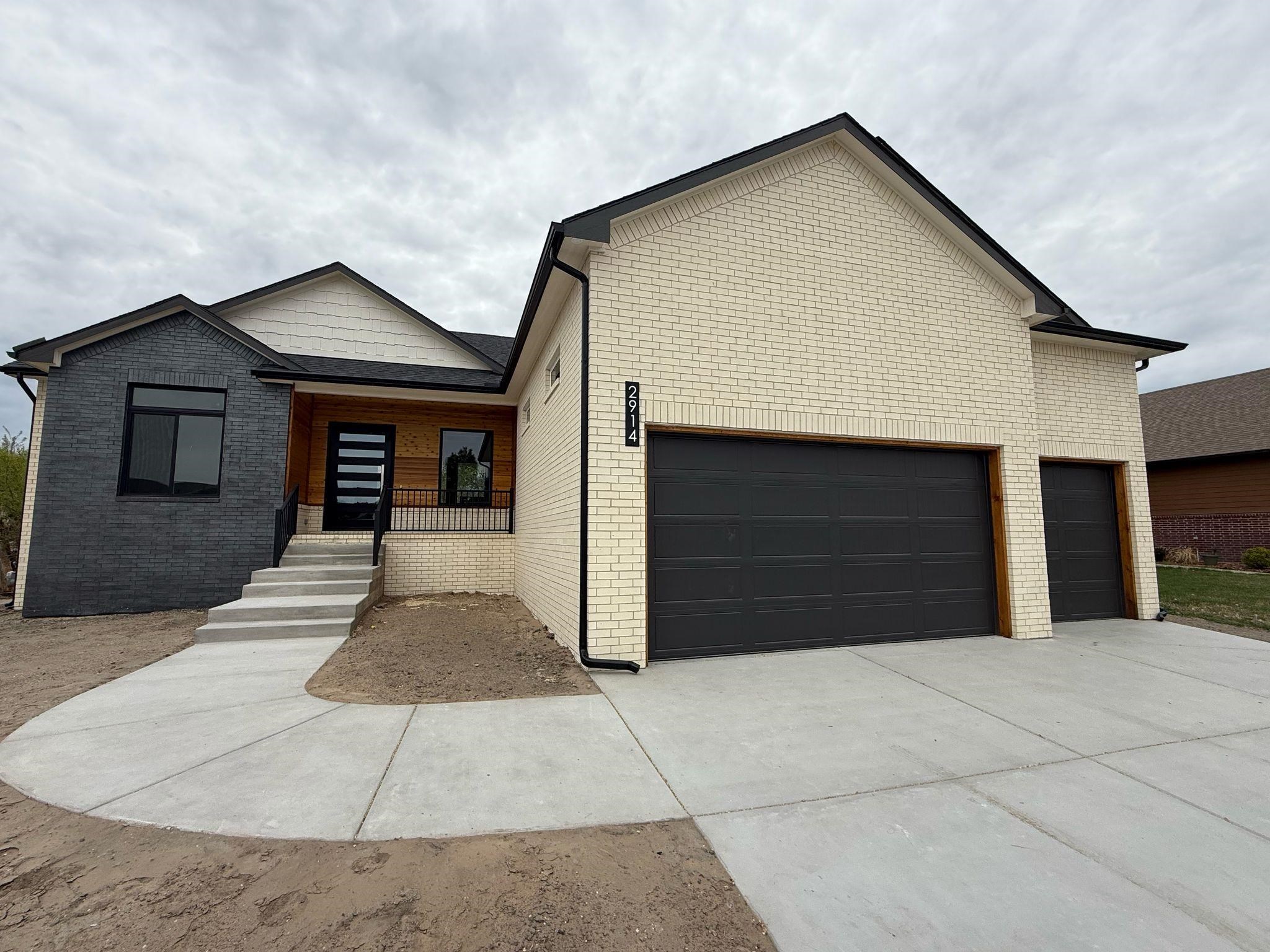 2914 E Sunflower Dr, Derby, Kansas image 1