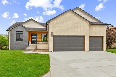 2914 E Sunflower Dr, Derby, KS 67037 - MLS#: 648705