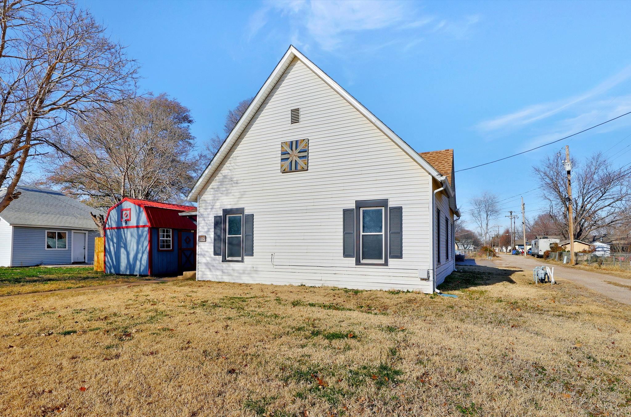 312 E 1st Ave, Cheney, Kansas image 34