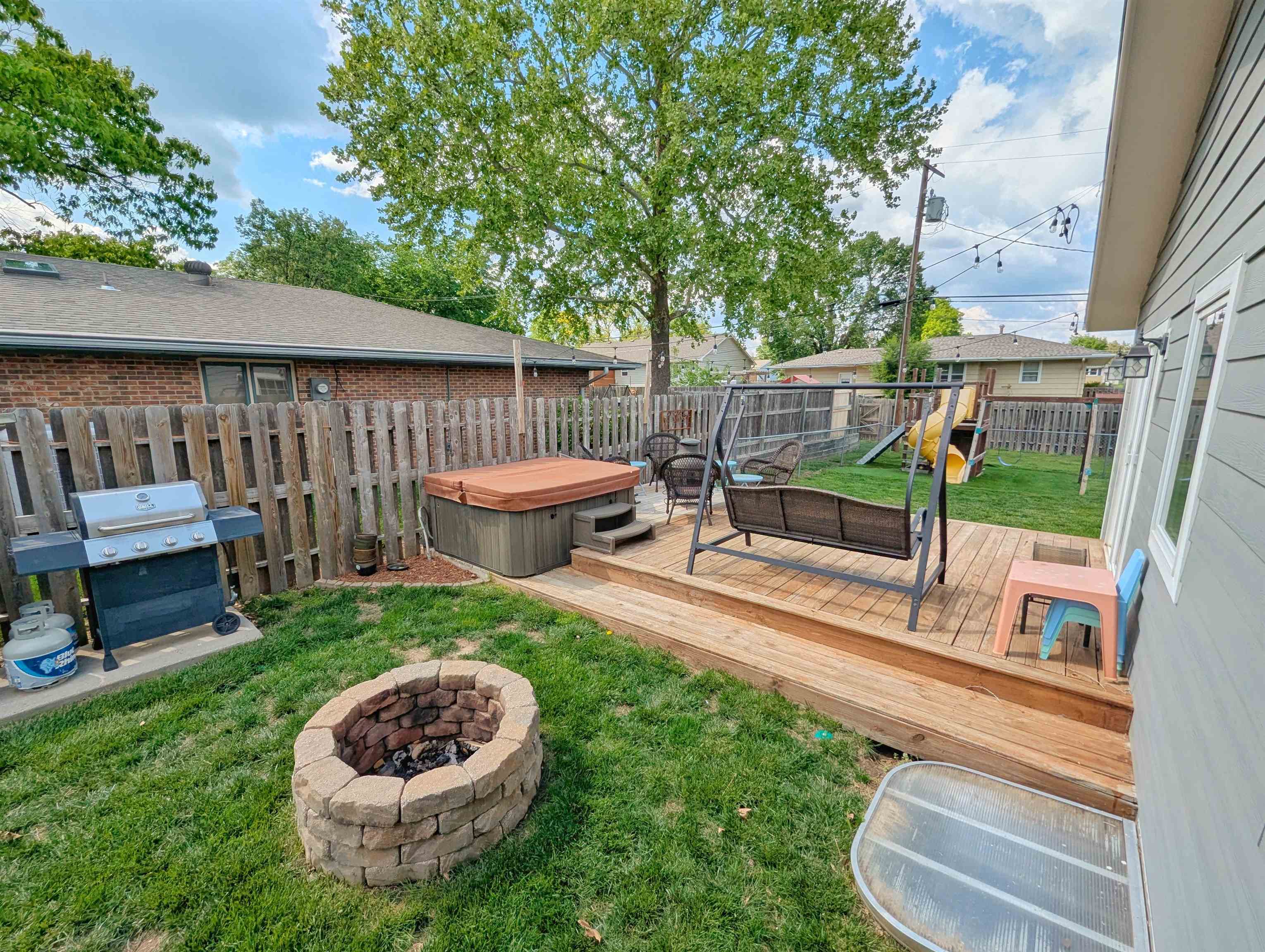 2023 Lynwood Dr, Salina, Kansas image 6