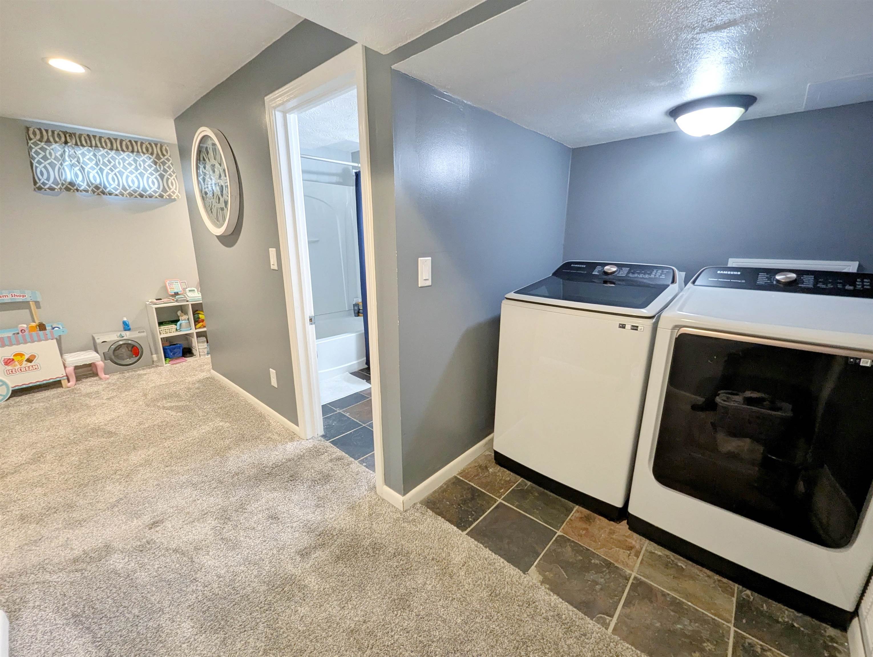 2023 Lynwood Dr, Salina, Kansas image 29