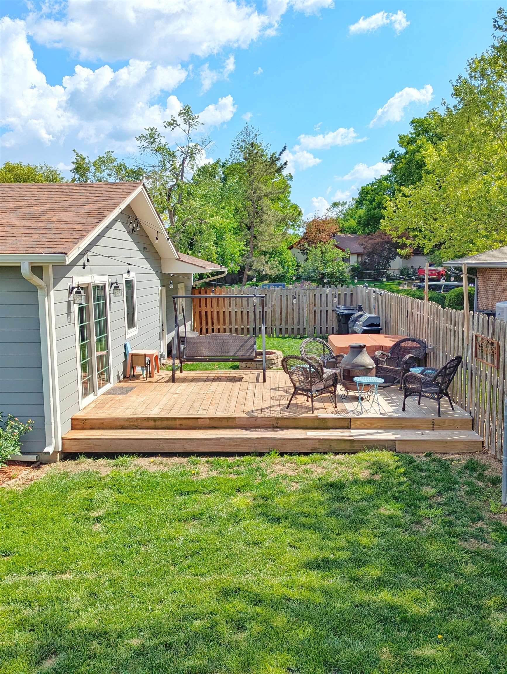 2023 Lynwood Dr, Salina, Kansas image 3
