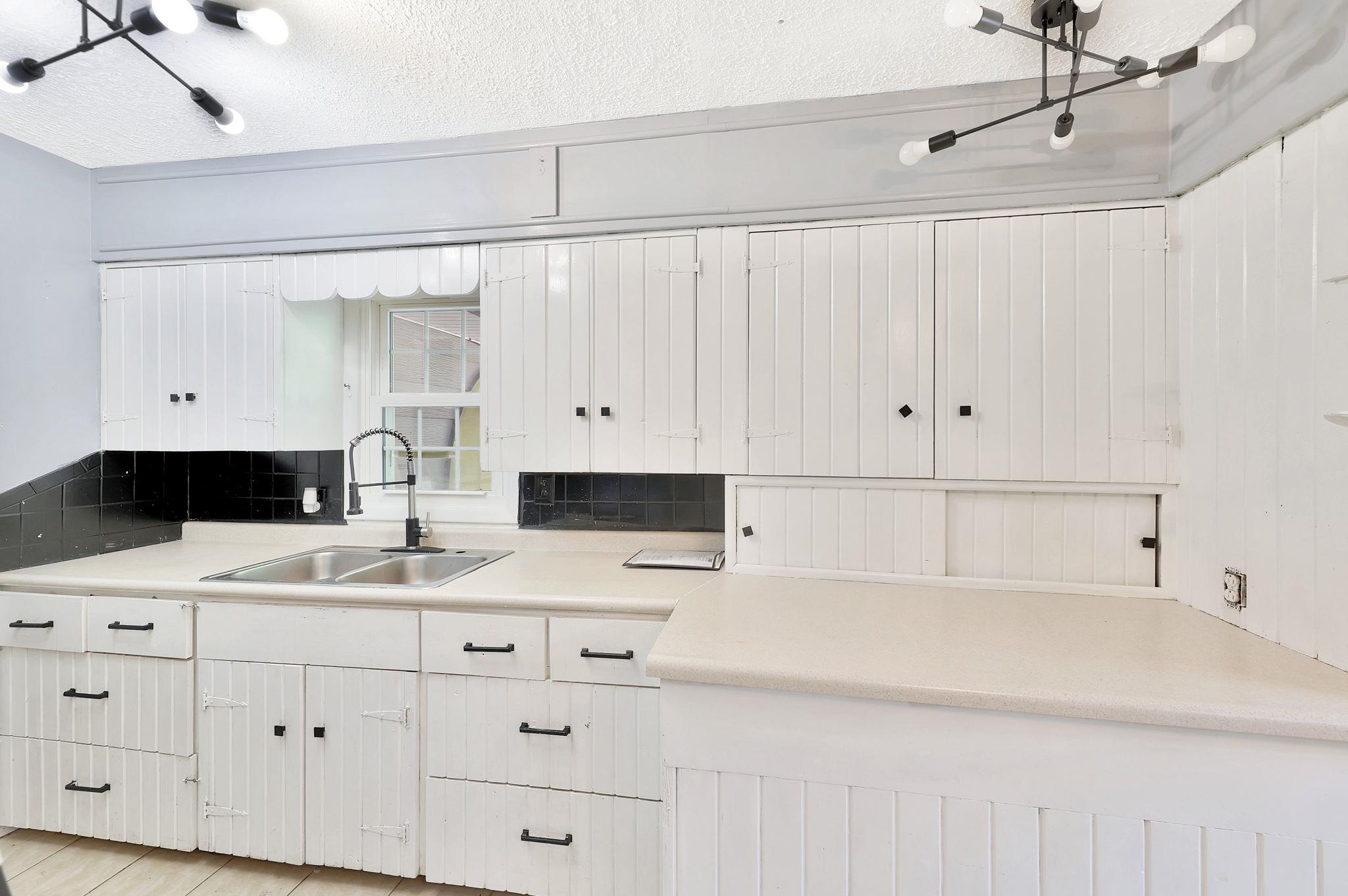 1751 N Payne Ave, Wichita, Kansas image 13