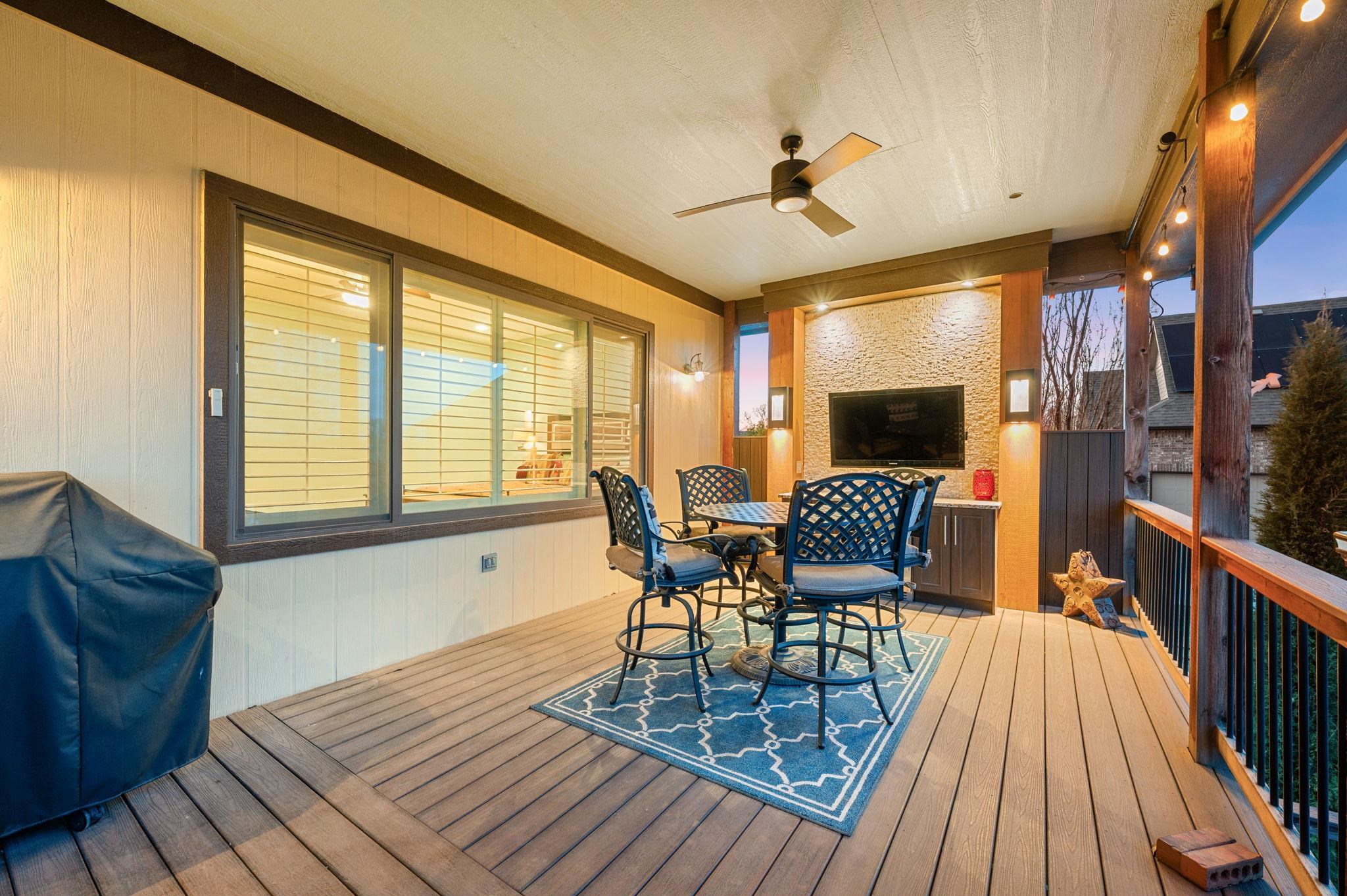 538 N Belle Terre Cir, Wichita, Kansas image 34