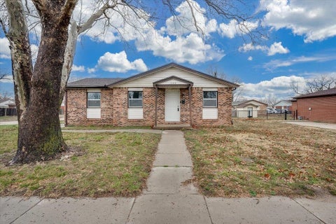 Homes For Sale - 1502 E Catalina St<br/> Sedgwick County, Wichita, KS 67216