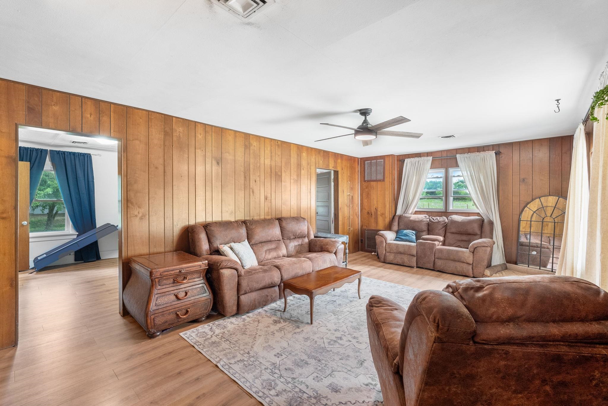 1003 N Olive St, Leon, Kansas image 9