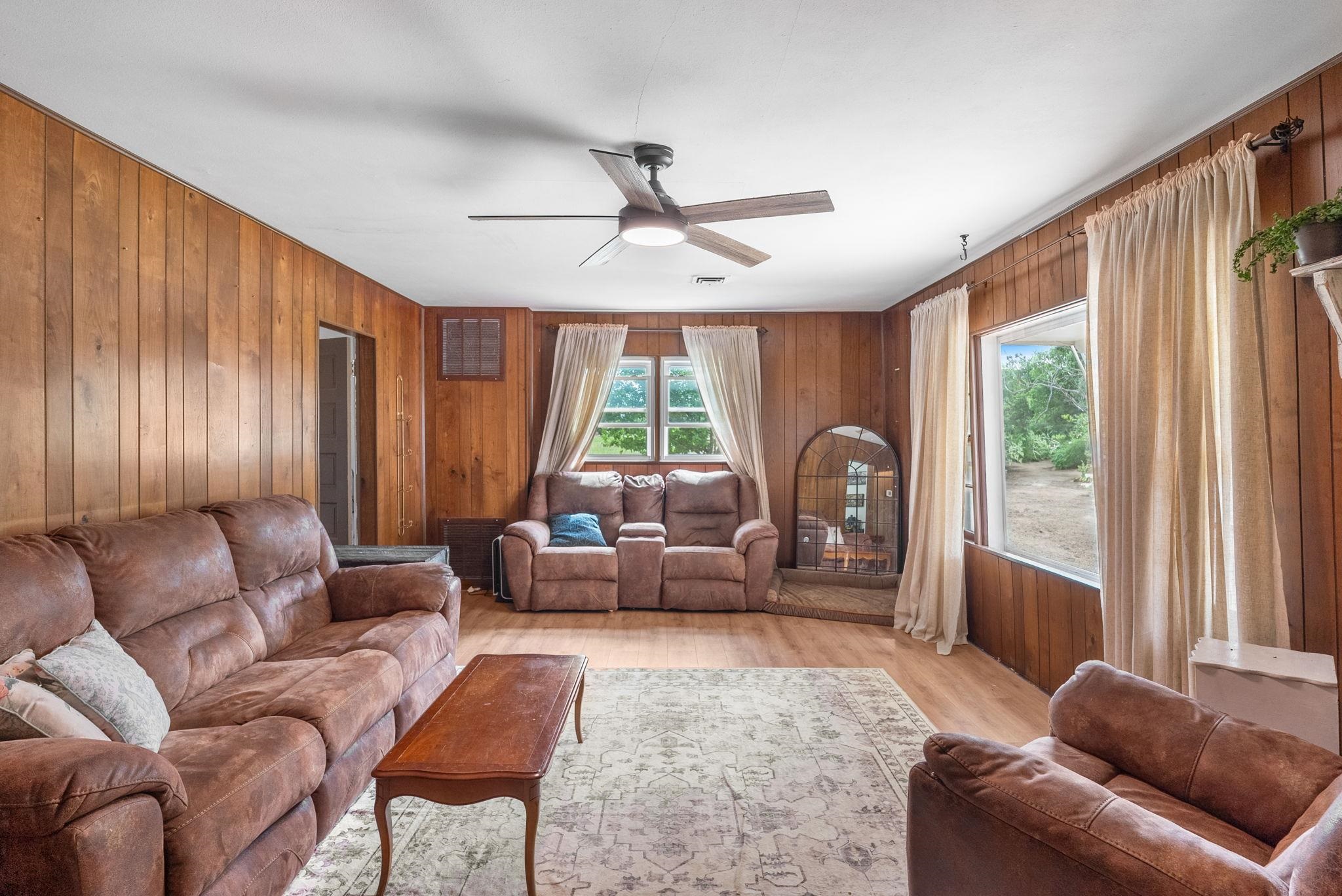 1003 N Olive St, Leon, Kansas image 8