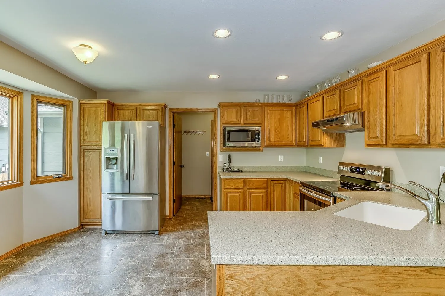 Derby, Kansas 67037, United States, 4 Bedrooms Bedrooms, ,3 BathroomsBathrooms,Residential,Pending,53942