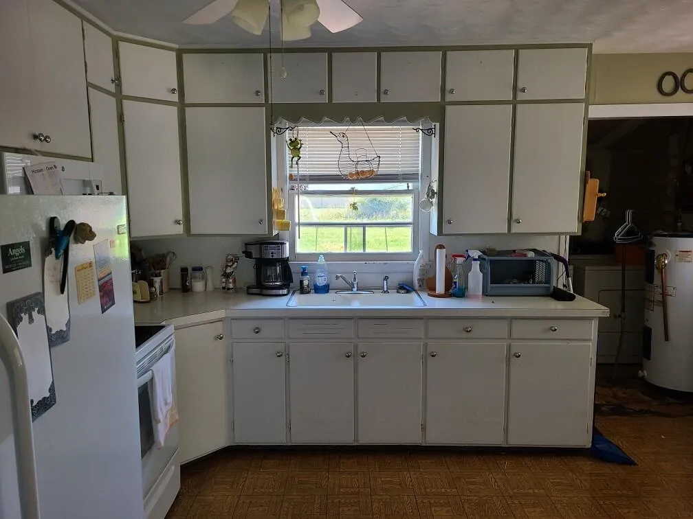 Winfield, Kansas 67156, United States, 3 Bedrooms Bedrooms, ,1 BathroomBathrooms,Residential,Pending,203880