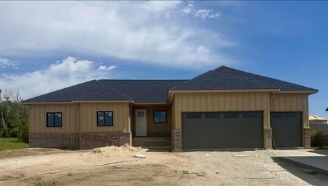 Homes For Sale - 1007 S Brookside St<br/> Goddard, KS 67052