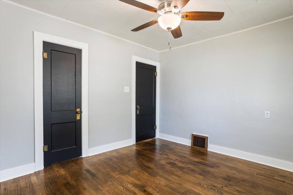 Wichita, Kansas 67213, United States, 2 Bedrooms Bedrooms, ,1 BathroomBathrooms,Residential,Pending,49135