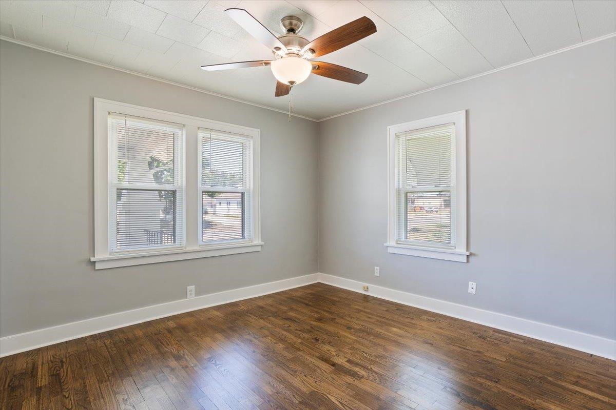 Wichita, Kansas 67213, United States, 2 Bedrooms Bedrooms, ,1 BathroomBathrooms,Residential,Pending,49135