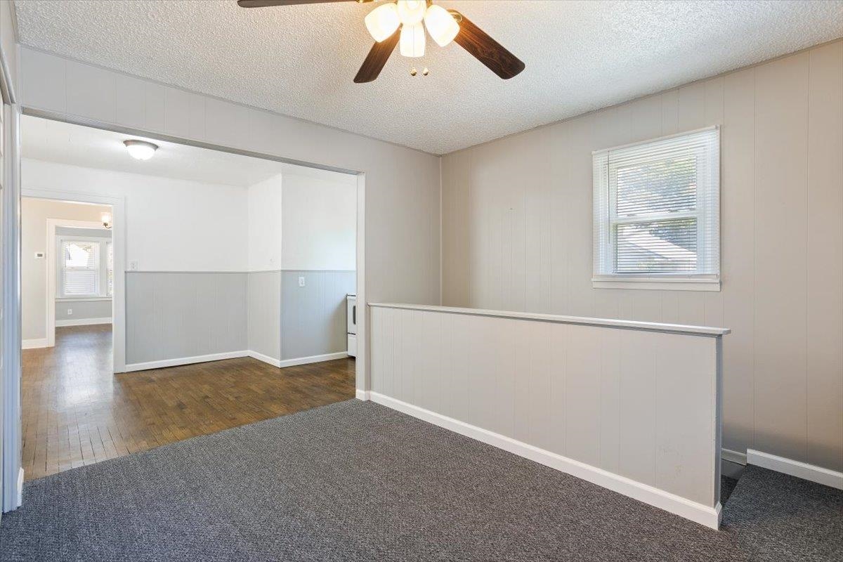 Wichita, Kansas 67213, United States, 2 Bedrooms Bedrooms, ,1 BathroomBathrooms,Residential,Pending,49135