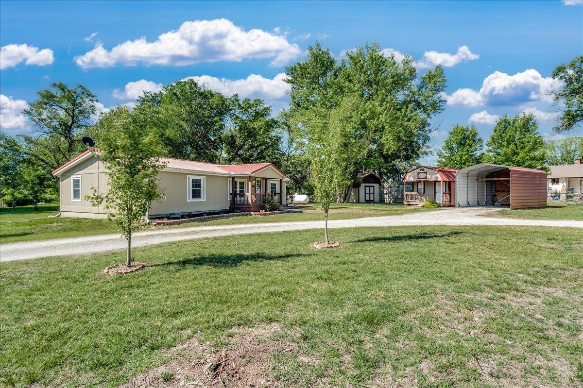 15941 SW 158th Ter, Rose Hill, Kansas image 2