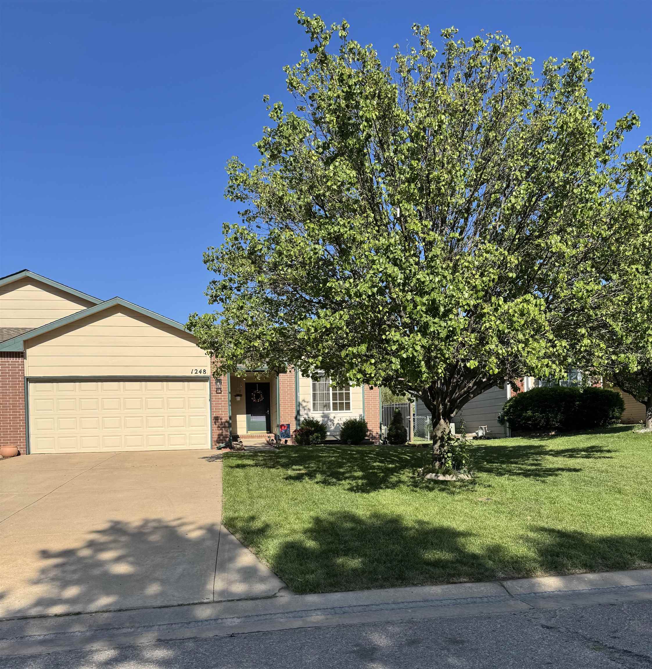 1248 N Sunset Dr, Derby, Kansas image 1