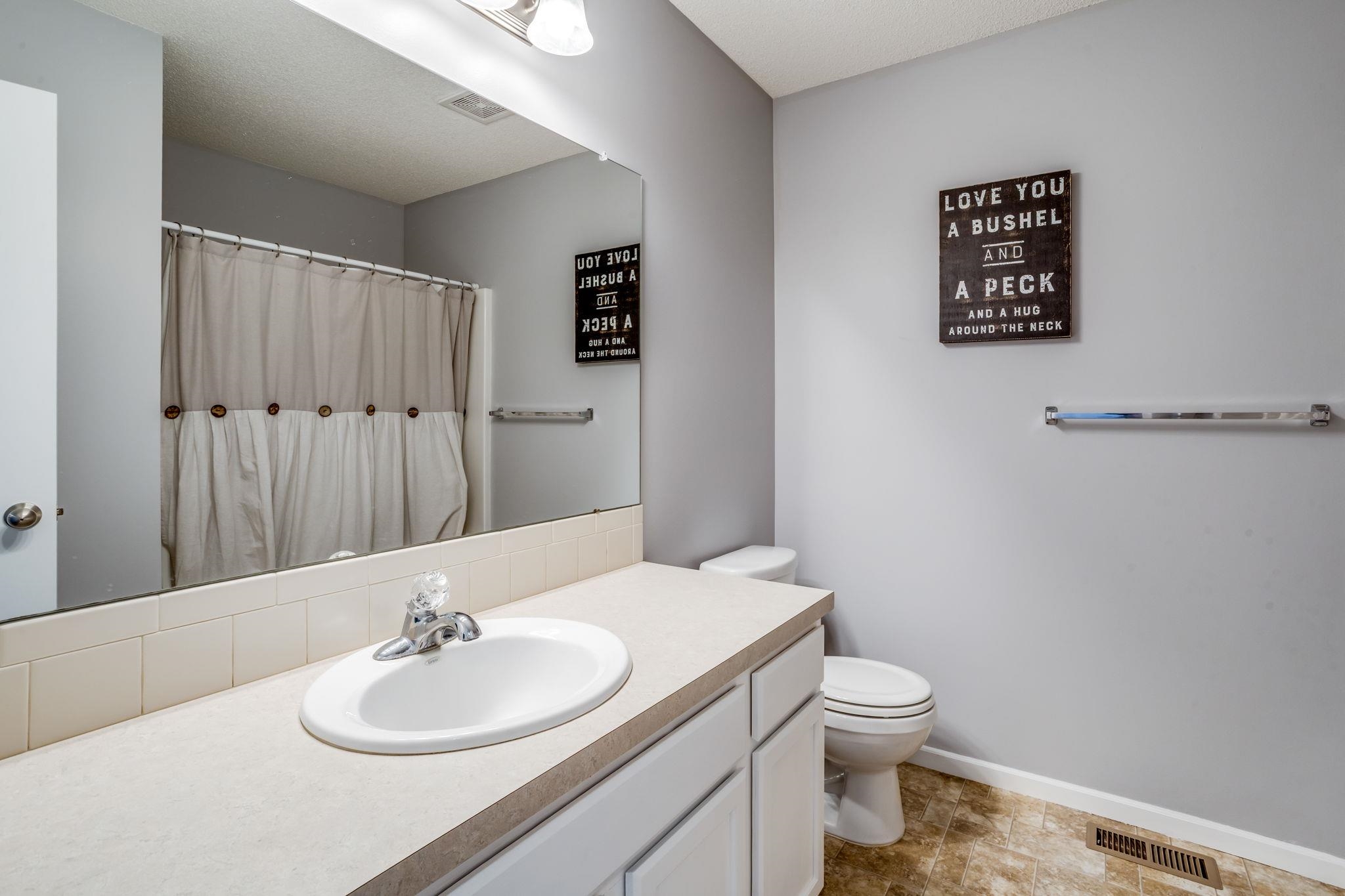 1312 Westover Ln, Hesston, Kansas image 17