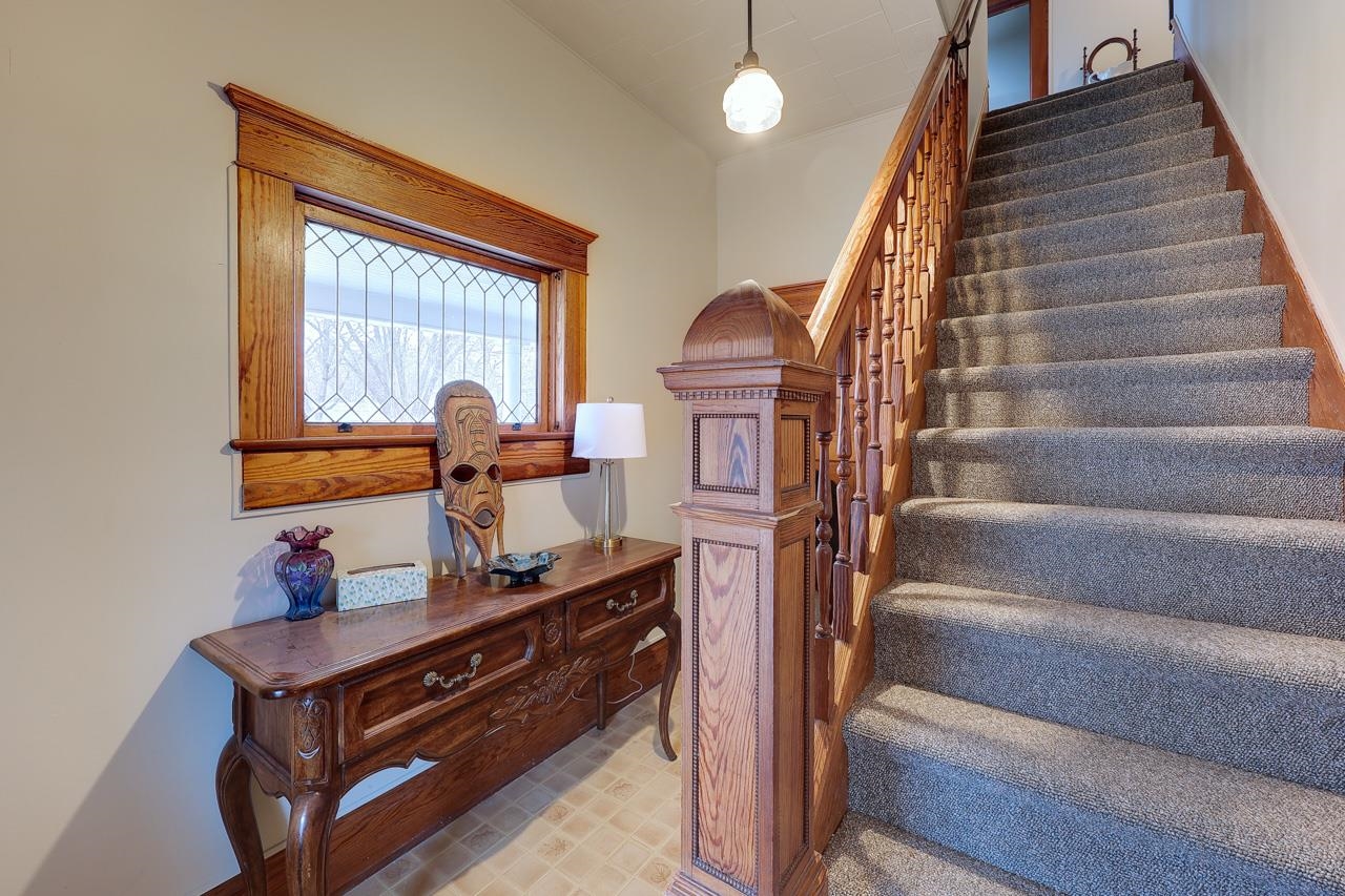 619 E 10th Ave, Winfield, Kansas image 20