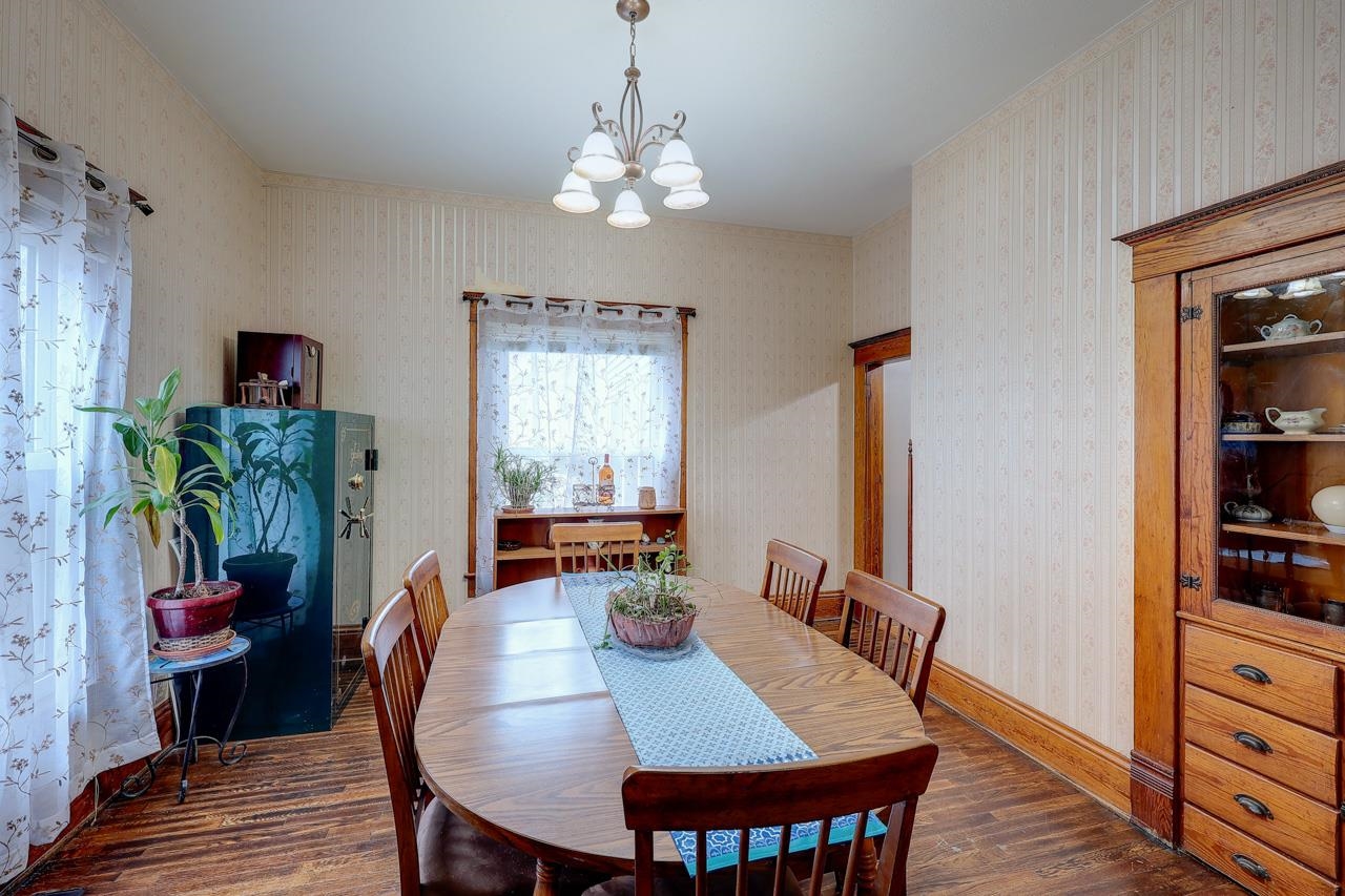 619 E 10th Ave, Winfield, Kansas image 19
