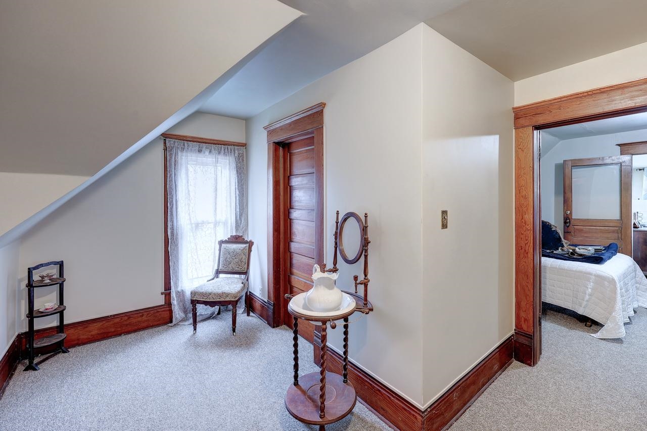 619 E 10th Ave, Winfield, Kansas image 27