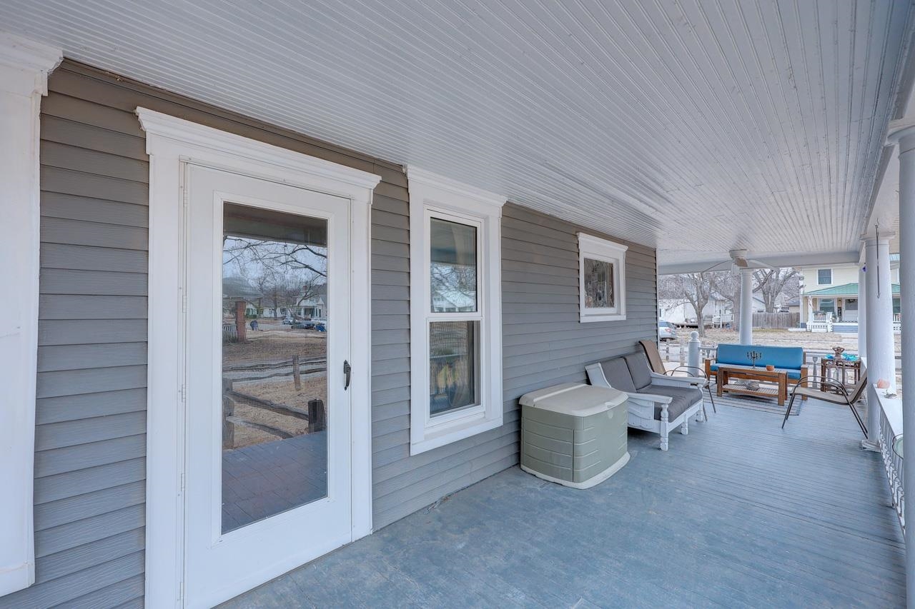 619 E 10th Ave, Winfield, Kansas image 9