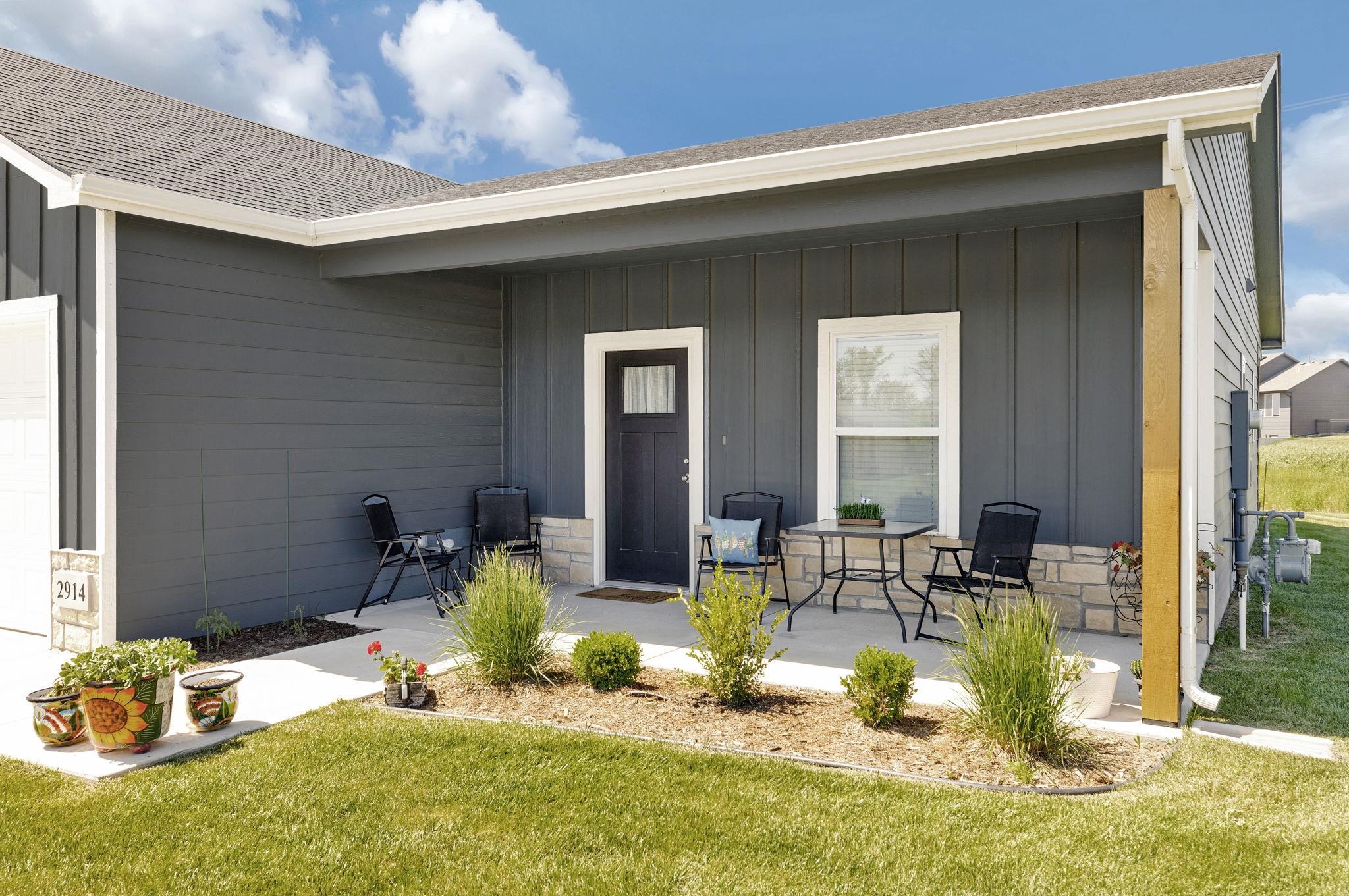2914 E Highridge St, Park City, Kansas image 2