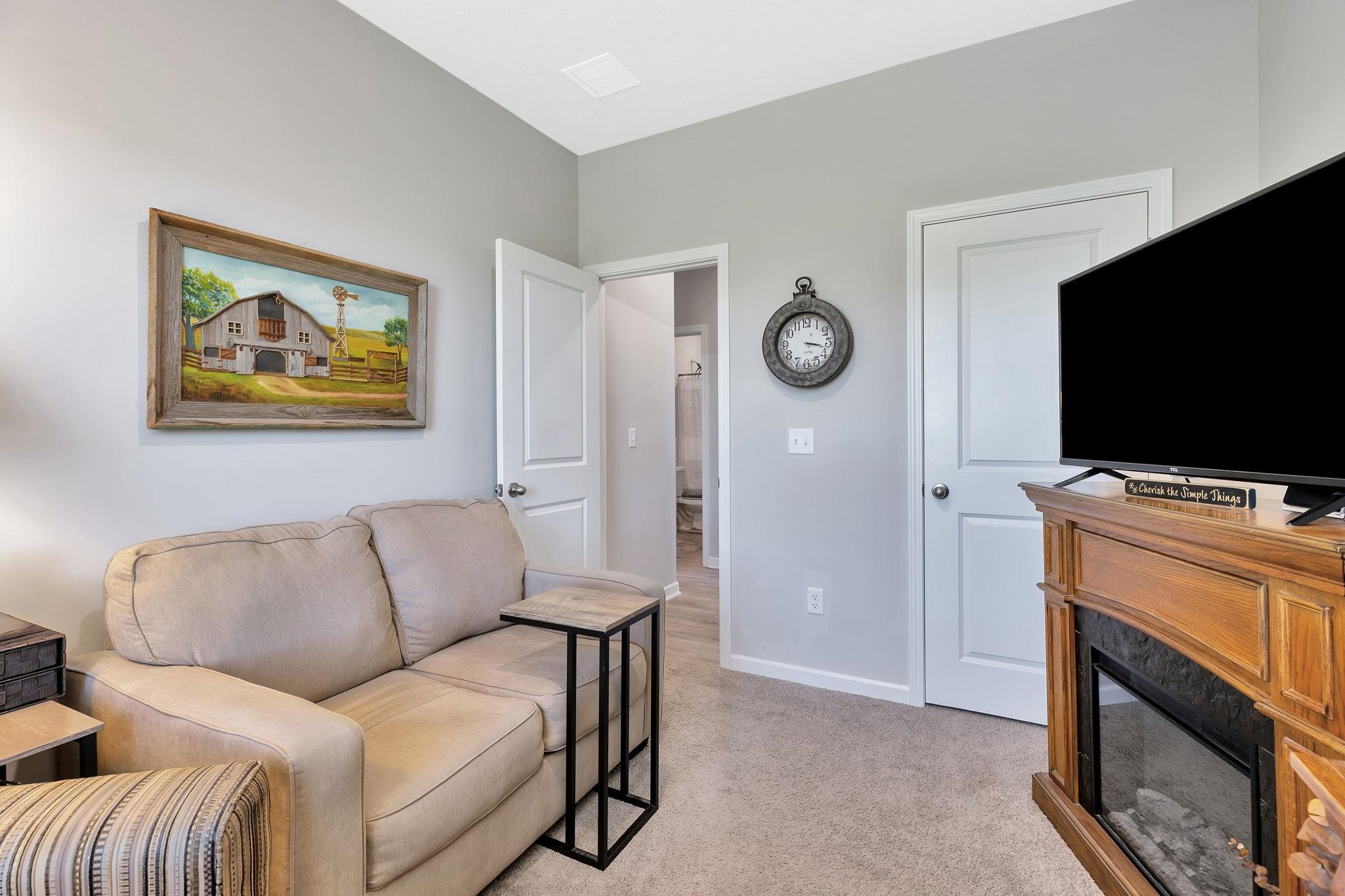 2914 E Highridge St, Park City, Kansas image 22