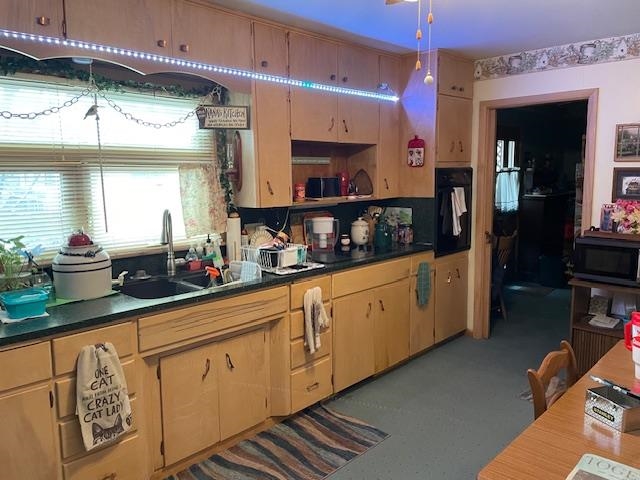 409 Alice Ave, Newton, Kansas image 2