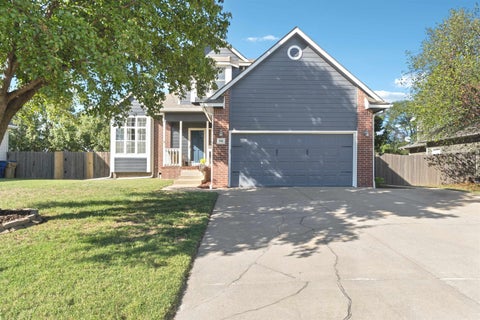 Homes For Sale - 506 E Wild Plum Circle<br/> Derby, KS 67037