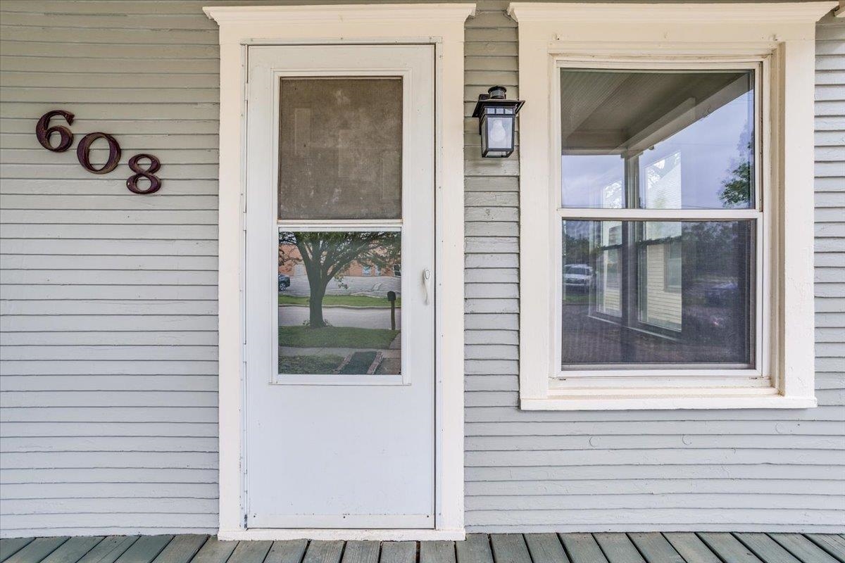 608 W 3rd Ave, El Dorado, Kansas image 3