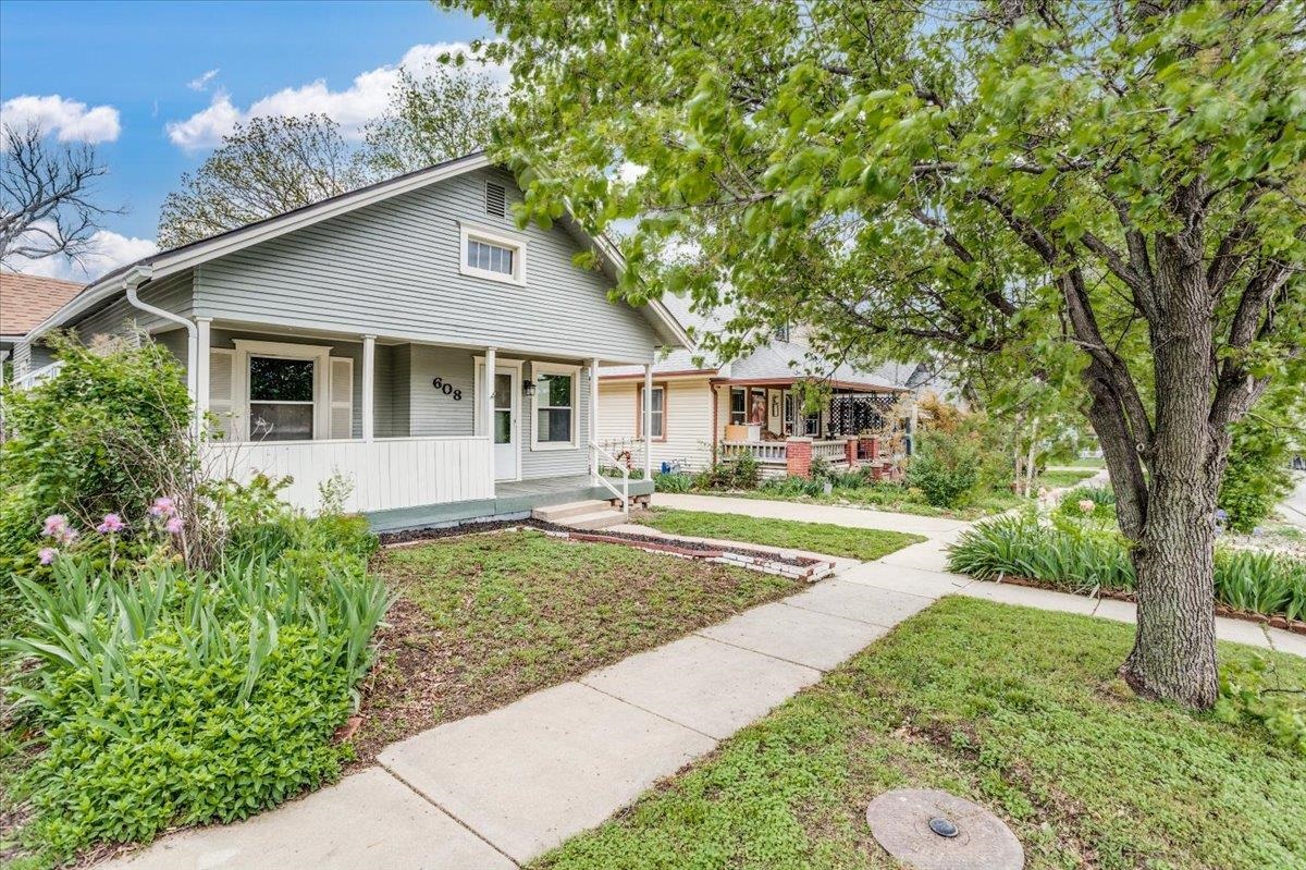 608 W 3rd Ave, El Dorado, Kansas image 2